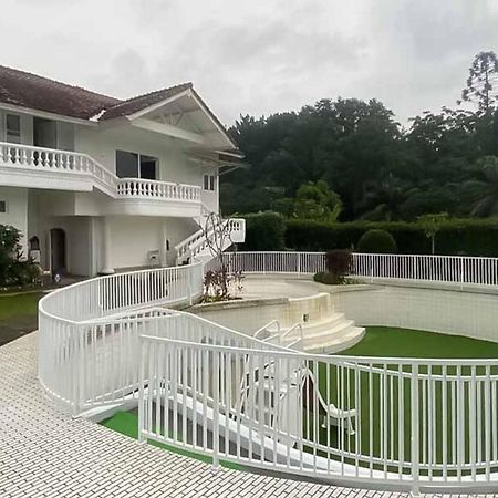 Reddoorz Plus @ Megamendung Puncak 2 Bogor Buitenkant foto